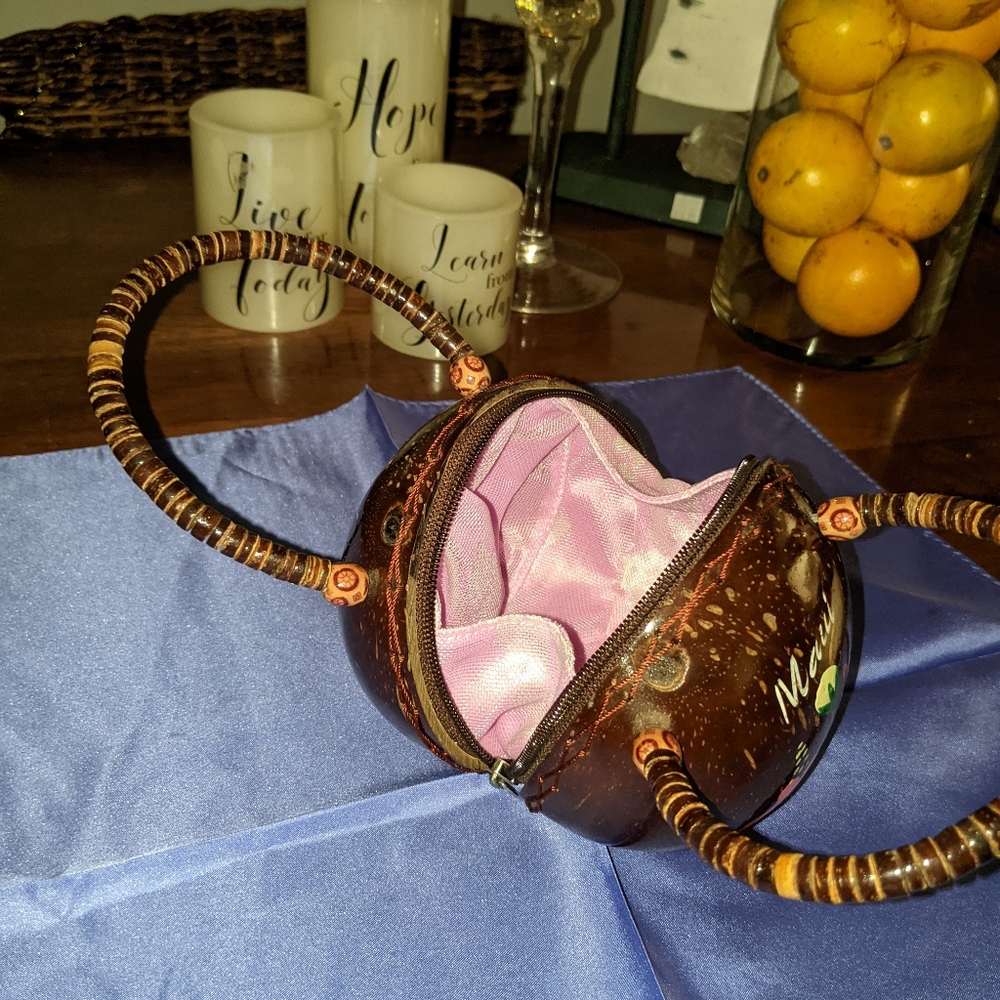 Coconut hand purse - Picture 7 of 8
